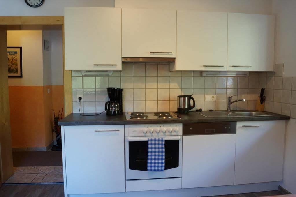 Appartement Ewald Siller Нойщифт им Щубайтал Екстериор снимка